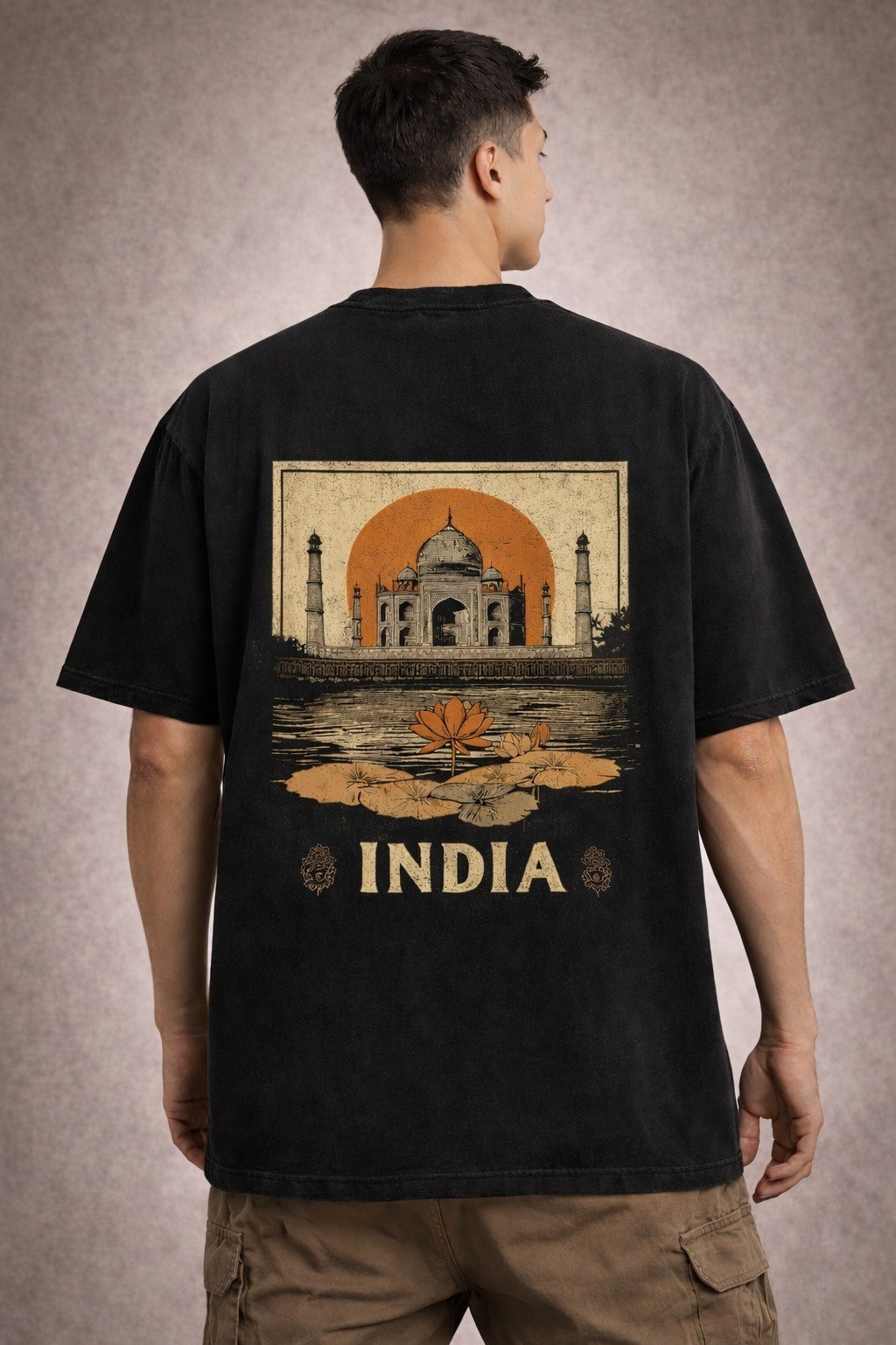 Men's Oversized Black India Taj Mahal Graphic T-shirt