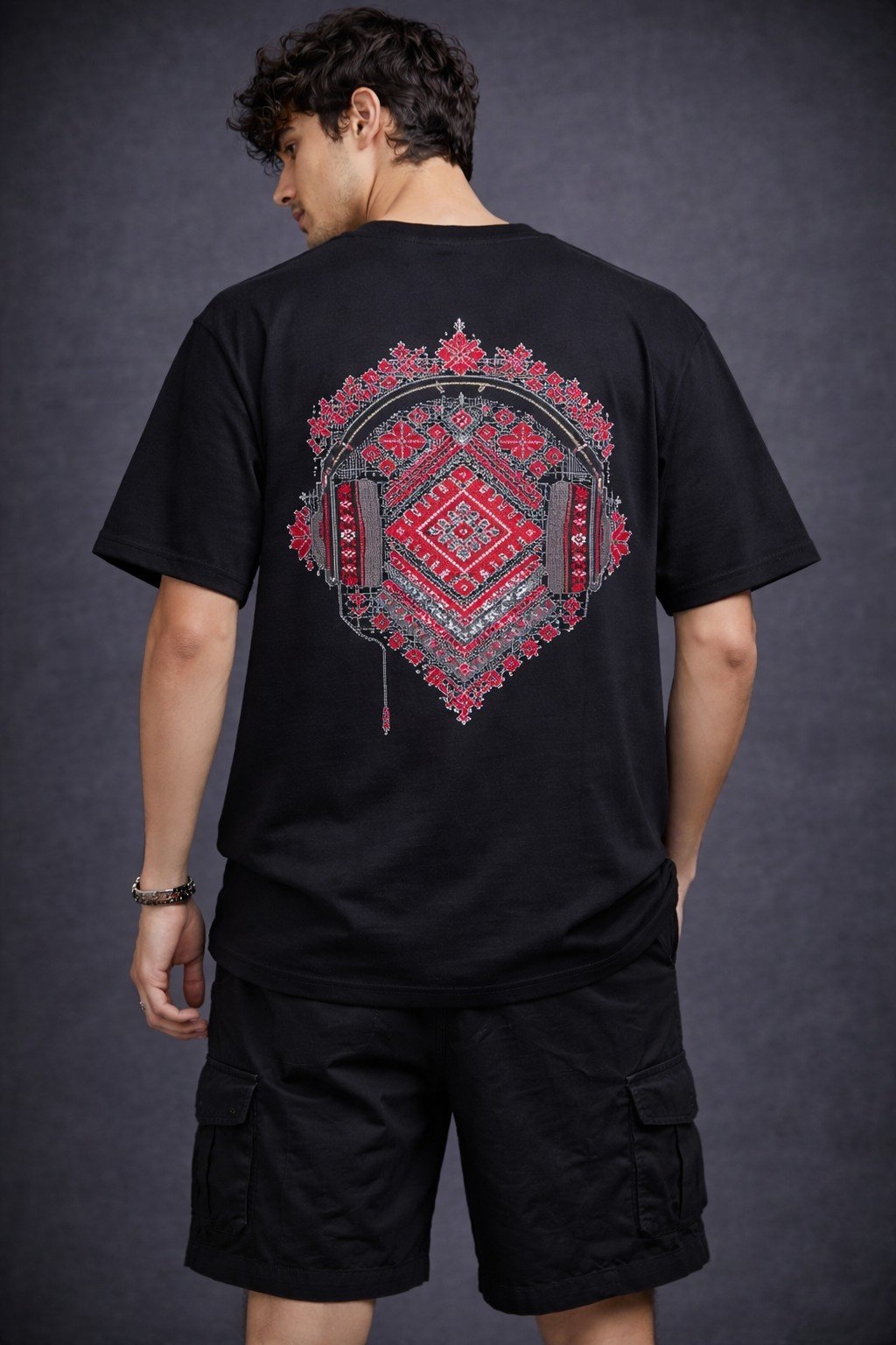 Men's Regular Fit Tribal Headphone Graphic T-Shirt